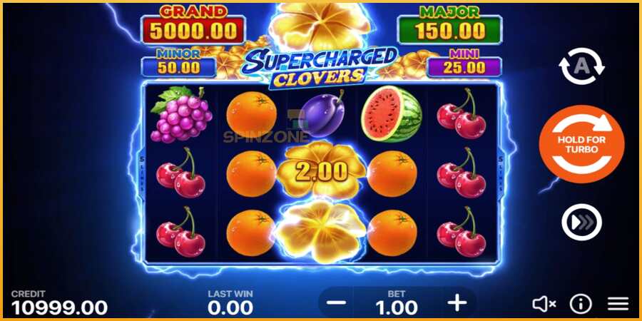 Supercharged Clovers: Hold and Win màquina de joc per diners, imatge 1